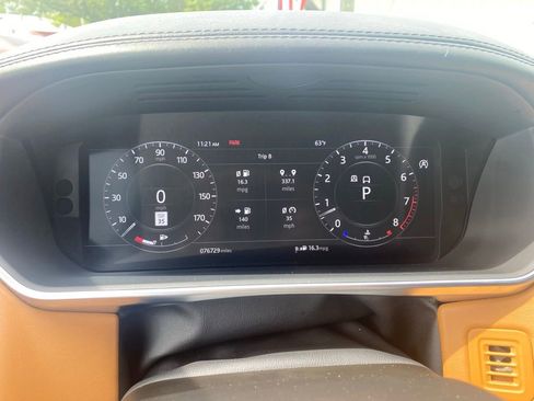 Used 2019 Land Rover Range Rover Long Wheelbase Autobiography AWD/4WD image 11