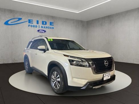 Used 2023 Nissan Pathfinder SL AWD/4WD image 1