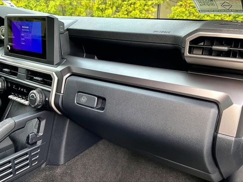 Used 2025 Toyota 4Runner SR5 image 17