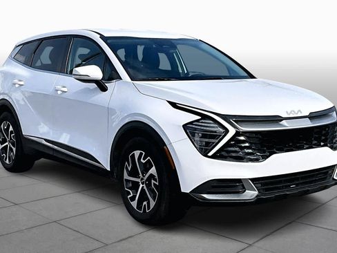 Used 2024 Kia Sportage EX image 3