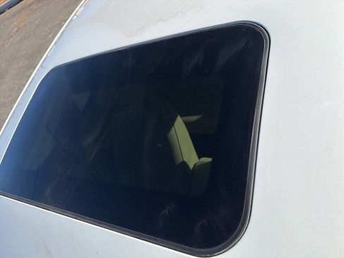 Used 2018 Volkswagen Passat 2.0T SE image 16