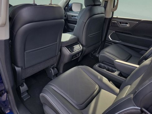 Used 2025 INFINITI QX80 Luxe RWD image 25