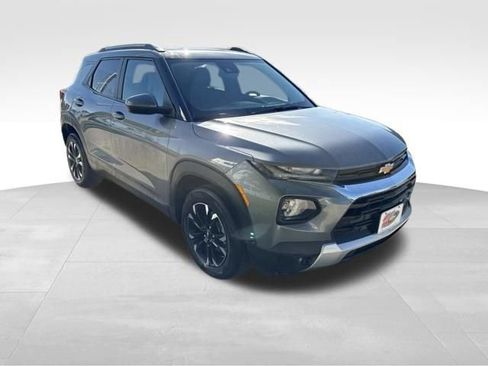 Certified 2022 Chevrolet TrailBlazer LT FWD image 3