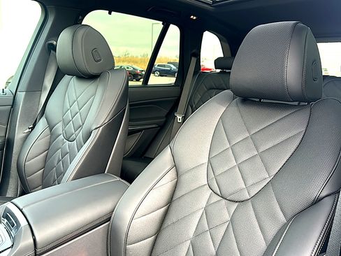 New 2026 BMW X5 xDrive40i w/ M Sport Package AWD/4WD image 11