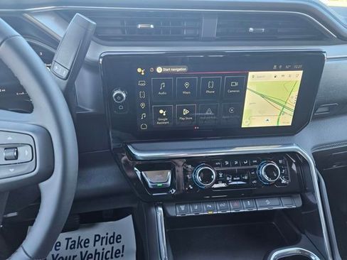 New 2026 GMC Sierra 2500 Denali AWD/4WD image 17