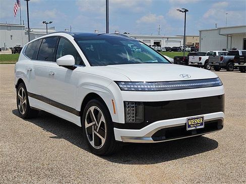 New 2026 Hyundai Ioniq 9 Calligraphy image 3