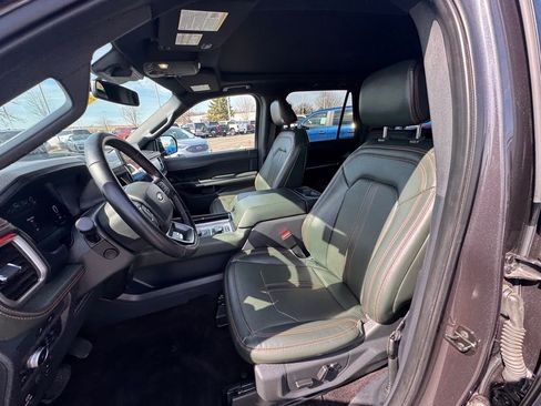 Used 2022 Ford Expedition Timberline image 9