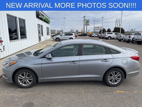 Used 2015 Hyundai Sonata SE FWD image 5