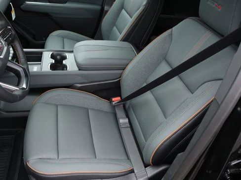 New 2026 GMC Acadia AT4 w/ Luxury Package image 26