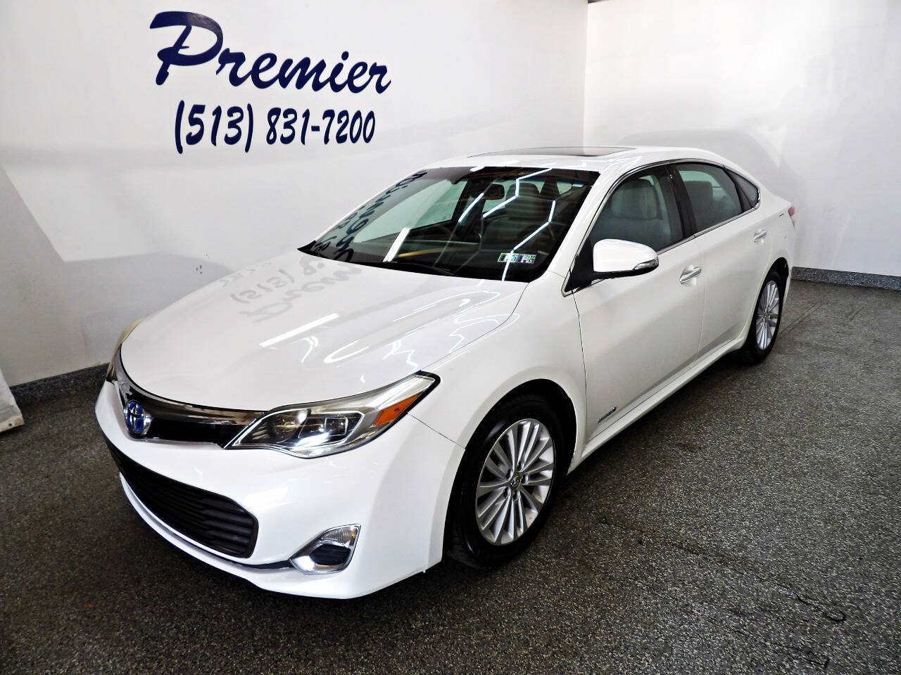 Used 2014 Toyota Avalon XLE Premium FWD image 1