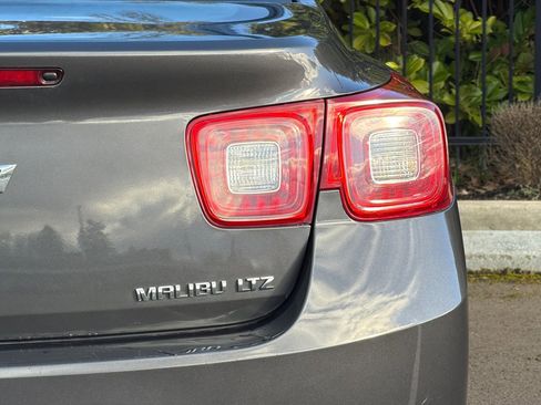 Used 2013 Chevrolet Malibu LTZ image 24