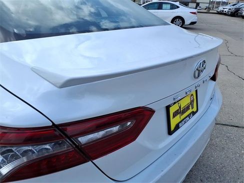 Used 2023 Toyota Camry XSE image 18