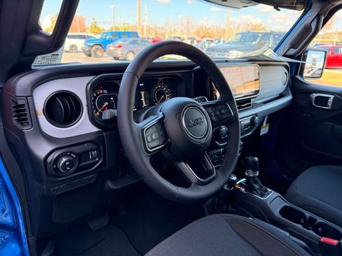 New 2026 Jeep Gladiator Sport image 15