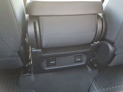 Certified 2021 Chevrolet Silverado 1500 Custom Trail Boss w/ LPO, Dark Essentials Package AWD/4WD image 22