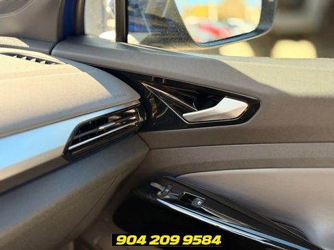 Used 2021 Volkswagen ID.4 Pro S RWD image 18