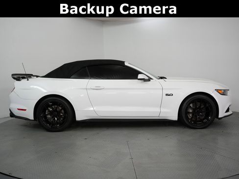 Used 2017 Ford Mustang GT Premium image 5