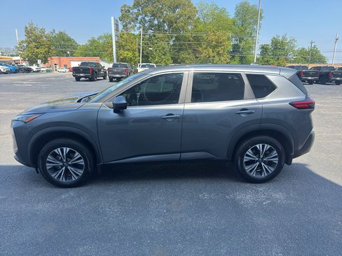 Used 2023 Nissan Rogue SV FWD image 6