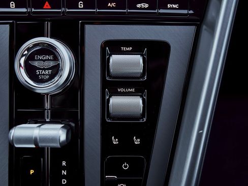 Used 2024 Aston Martin DB12 Coupe image 53