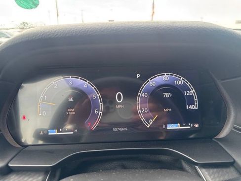 Used 2024 Jeep Grand Cherokee Altitude AWD/4WD image 21