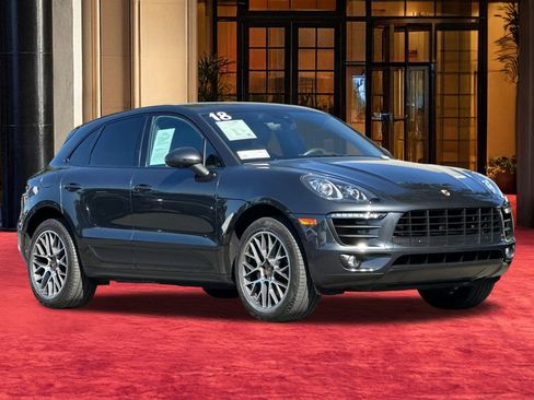 Used 2018 Porsche Macan S image 8