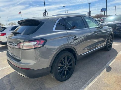 Used 2023 Lincoln Nautilus Reserve w/ Monochromatic Package image 4