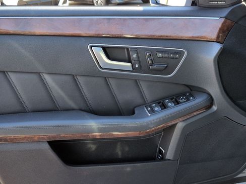 Used 2013 Mercedes-Benz E 350 Sedan image 14