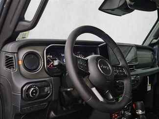 New 2026 Jeep Gladiator Mojave AWD/4WD video 3