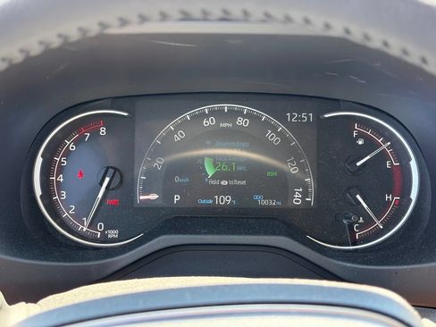 Used 2025 Toyota RAV4 XLE w/ Convenience Package FWD image 13