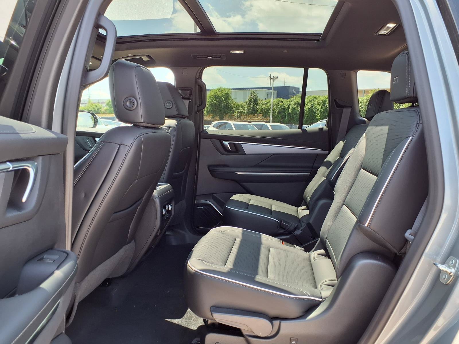 New 2026 Buick Enclave Sport Touring w/ Power Package FWD image 18