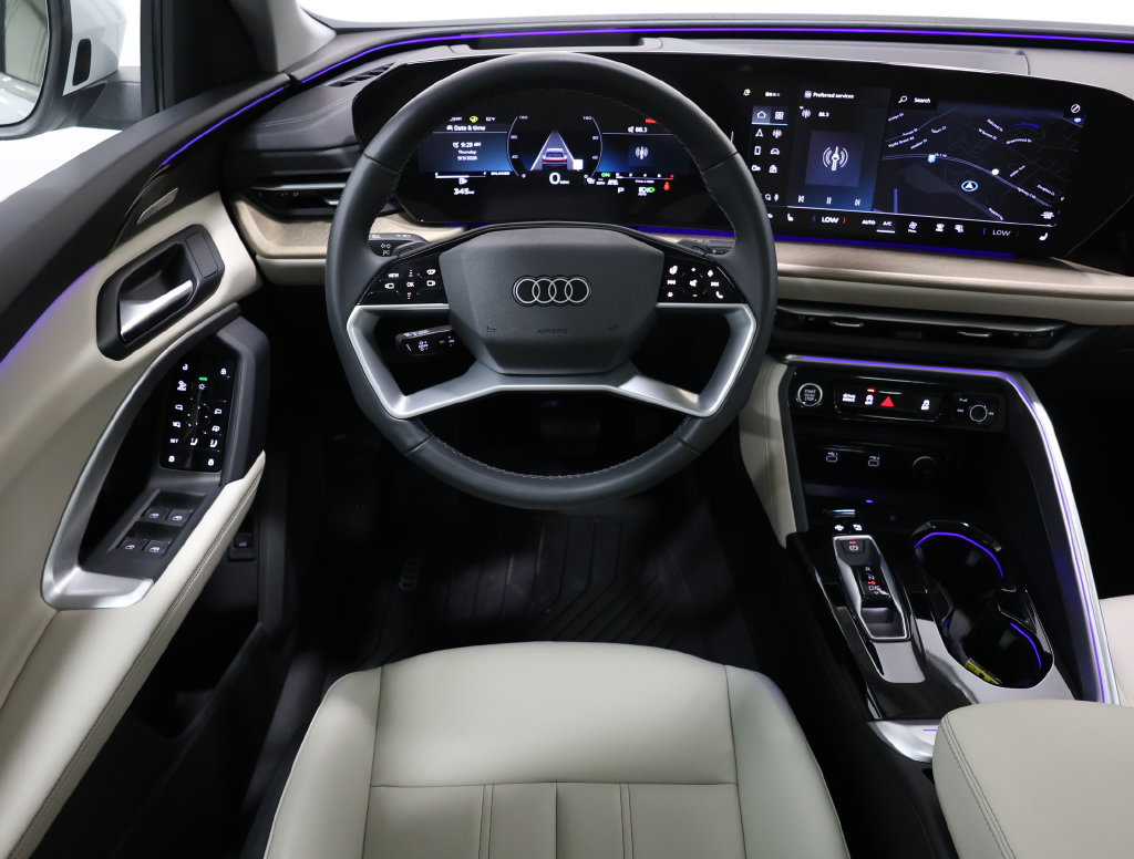 Used 2025 Audi Q5 Premium w/ Premium Plus AWD/4WD image 16