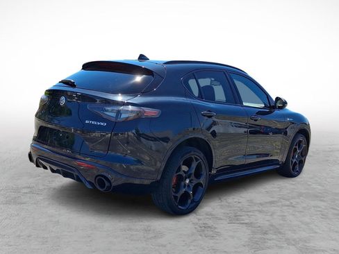 Used 2024 Alfa Romeo Stelvio Veloce AWD/4WD image 5