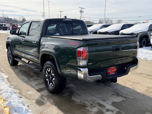 Used 2022 Toyota Tacoma TRD Off-Road image 6
