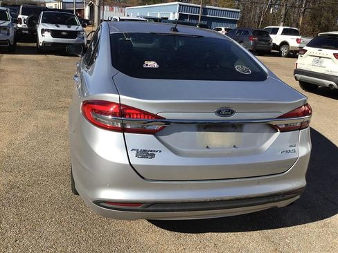 Used 2018 Ford Fusion SE w/ Equipment Group 602A image 12