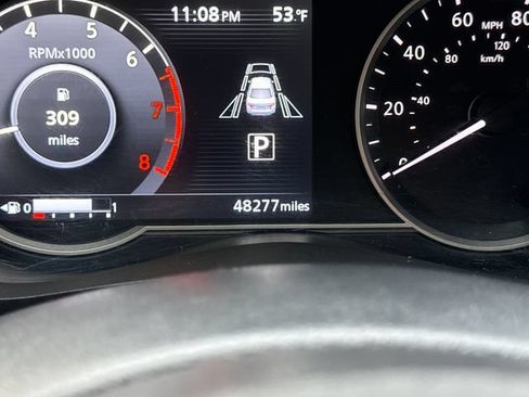 Used 2025 Nissan Versa SV FWD image 20