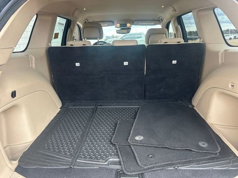 Used 2021 Jeep Grand Cherokee Laredo image 30