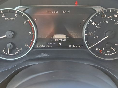 Used 2024 Nissan Rogue SV image 9