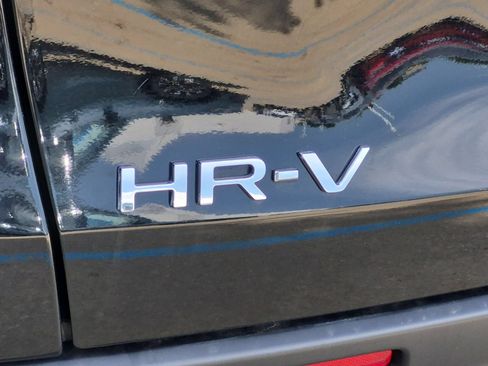 Used 2024 Honda HR-V Sport image 27