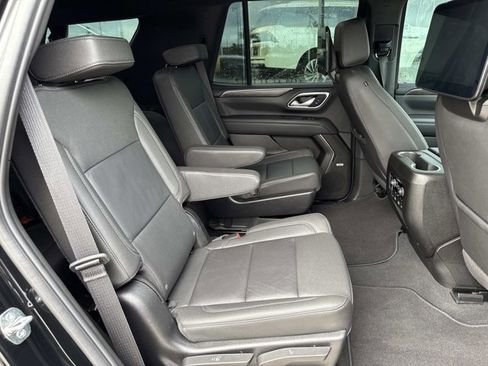 Used 2024 Chevrolet Tahoe Z71 w/ Luxury Package image 24