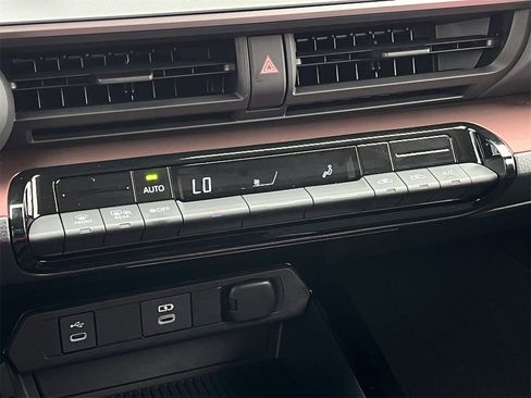 New 2026 Toyota Prius Plug-In Hybrid image 18