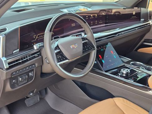 New 2026 Cadillac Escalade ESV Luxury image 10