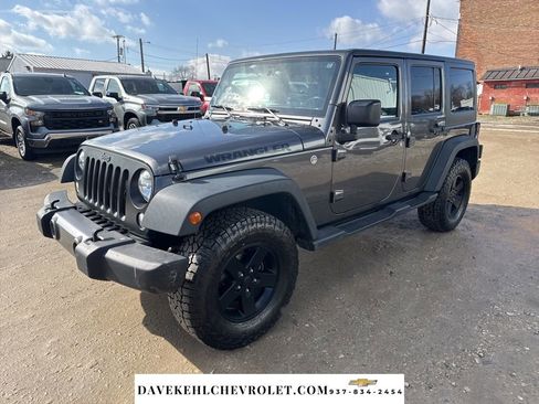 Used 2017 Jeep Wrangler Unlimited Sport image 1