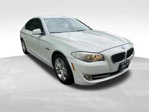 Used 2011 BMW 528i Sedan RWD image 10