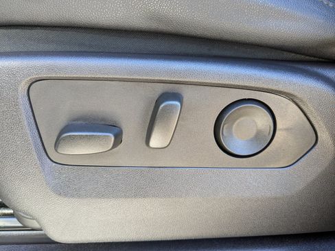 Used 2024 Chevrolet Silverado 1500 ZR2 w/ Technology Package image 20