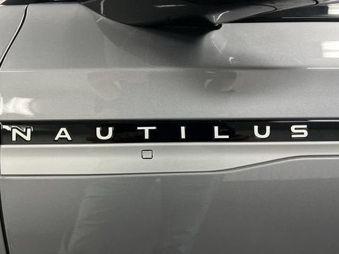 Used 2024 Lincoln Nautilus Reserve w/ Equipment Group 202A AWD/4WD image 33