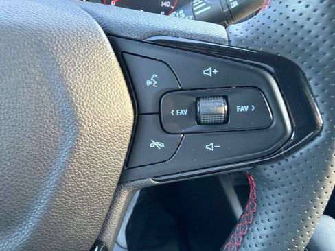 Used 2024 Chevrolet Trax RS w/ Driver Confidence Package FWD image 14