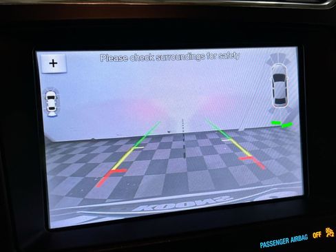 Used 2019 Ford Explorer Limited w/ Class III Trailer Tow Package image 28