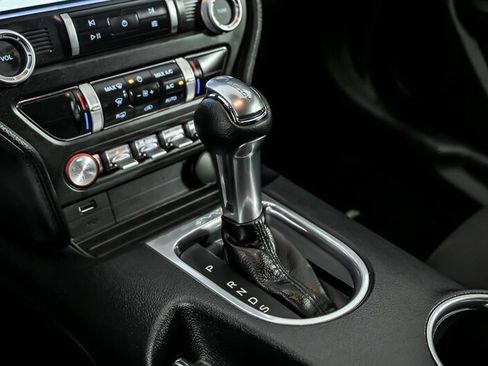 Used 2021 Ford Mustang Mach 1 w/ Mach 1 Handling Package RWD image 30