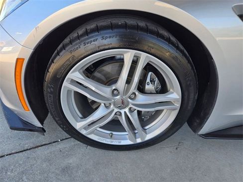 Used 2017 Chevrolet Corvette Stingray w/ 3LT Preferred Equipment Group image 21