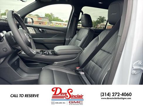 New 2026 Buick Enclave Avenir w/ Super Cruise Package FWD image 11
