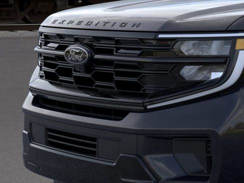 New 2026 Ford Expedition Platinum w/ Stealth Performance Package image 17